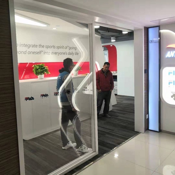 成都银石广场多玛自动门安装图