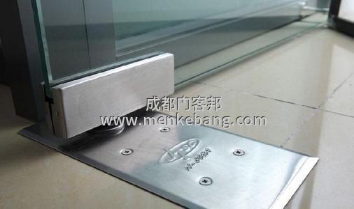 玻璃门地弹簧坏了有什么影响,成都更换玻璃门地弹簧上门维修